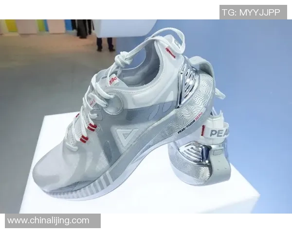 匹克态极高帮篮球鞋助力运动员突破极限展现无限潜能
