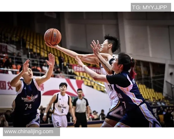 叶周篮球的传奇之路:从青涩少年到赛场英雄的成长故事 叶周篮球的传奇之路:从青涩少年到赛场英雄的成长故事